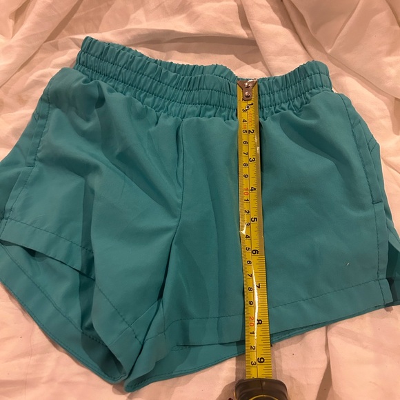 Girls 6/7 old navy athletic shorts - Picture 2 of 5